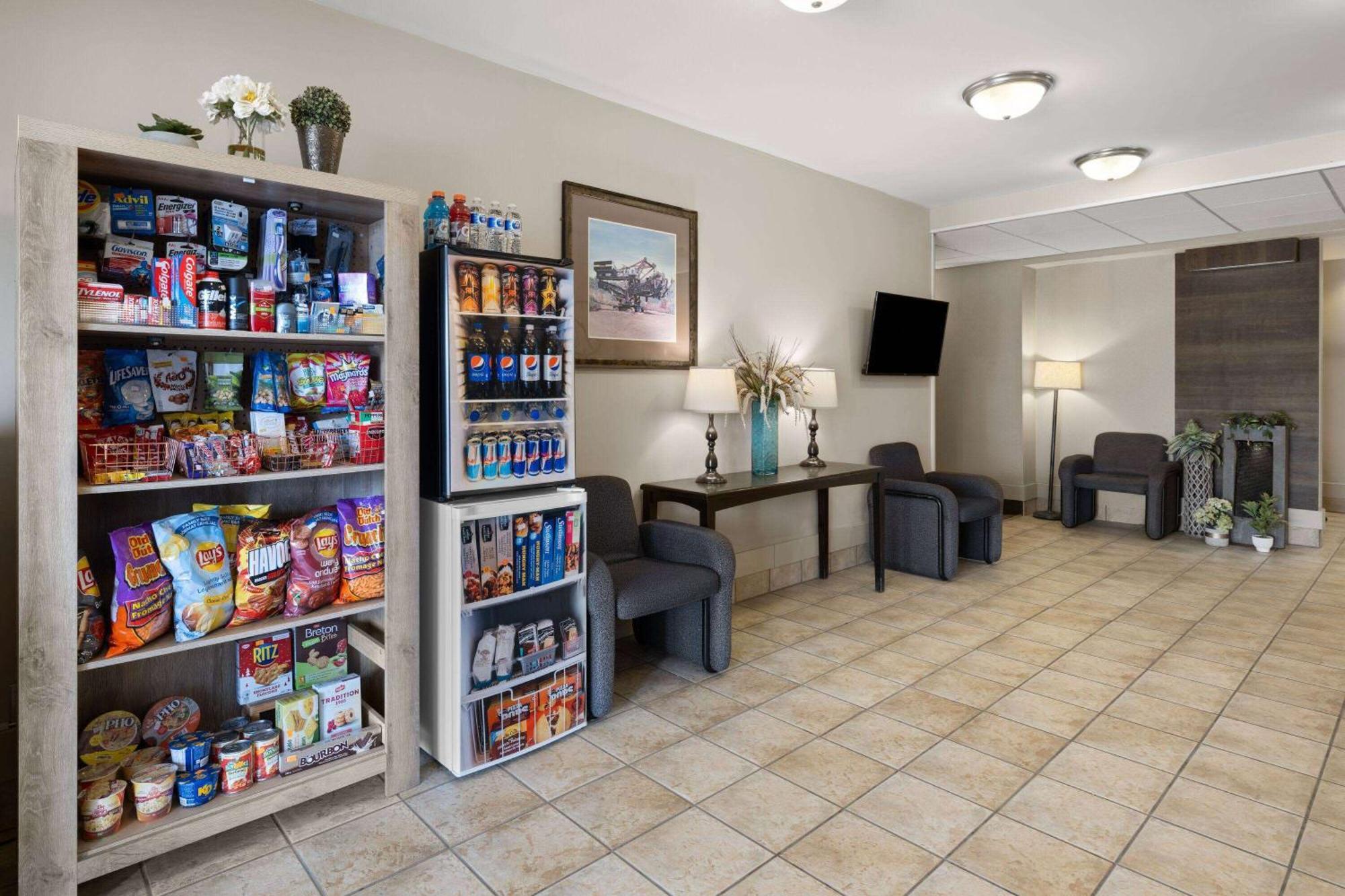 Travelodge By Wyndham Fort Mcmurray Ngoại thất bức ảnh