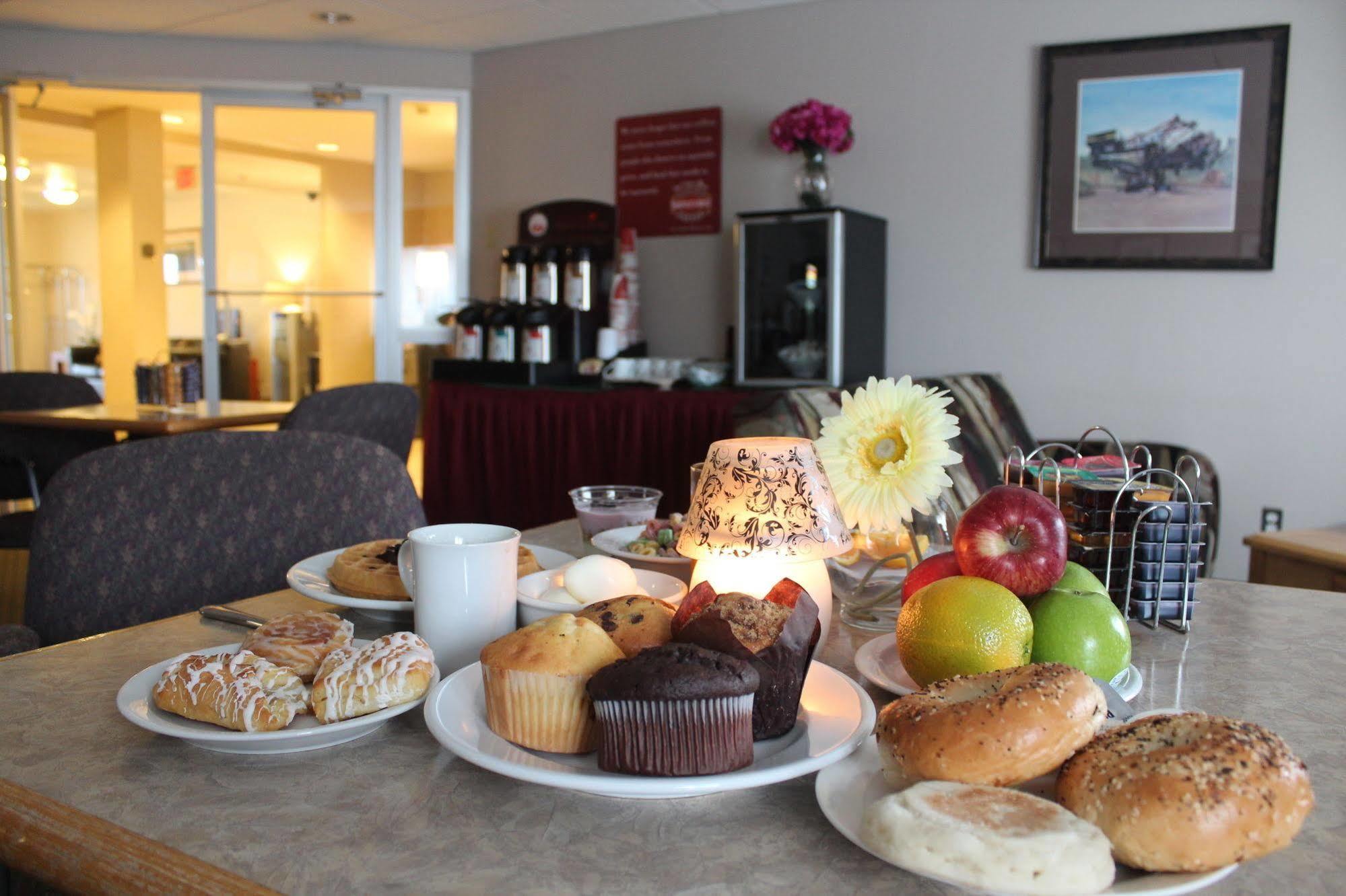 Travelodge By Wyndham Fort Mcmurray Ngoại thất bức ảnh
